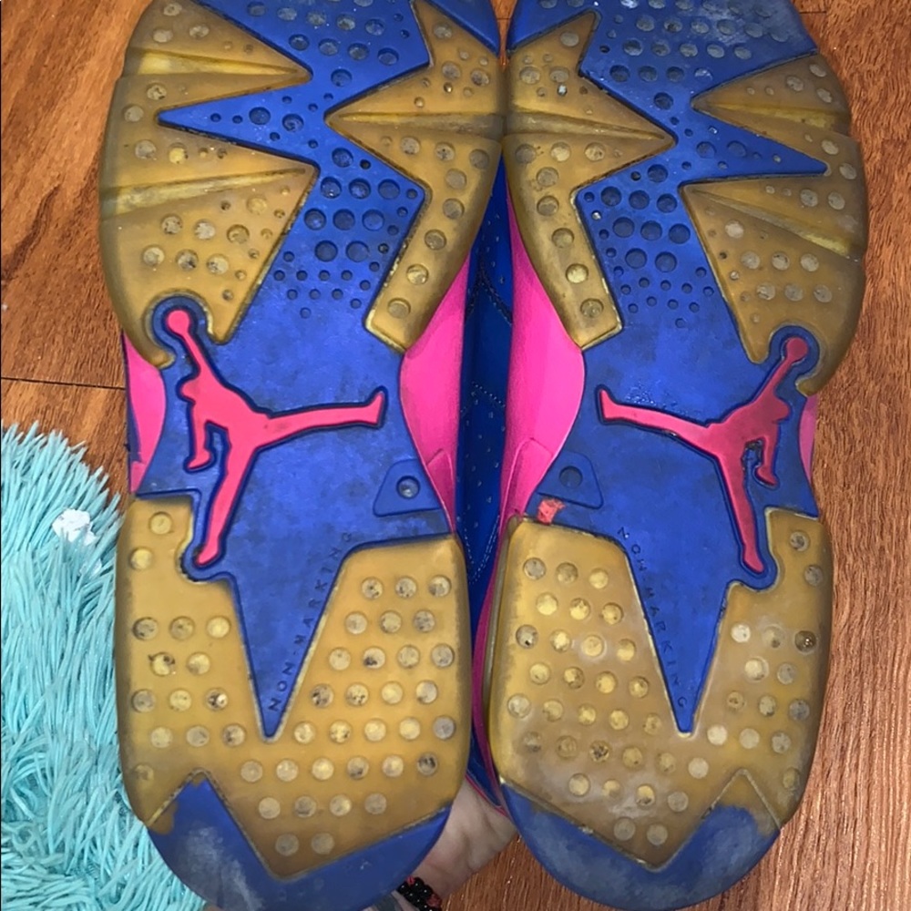 Retro 6 - Picture 3 of 5